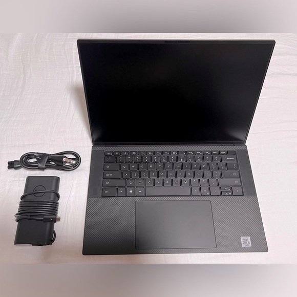 Dell XPS 15 9500 - Picture 3 of 6